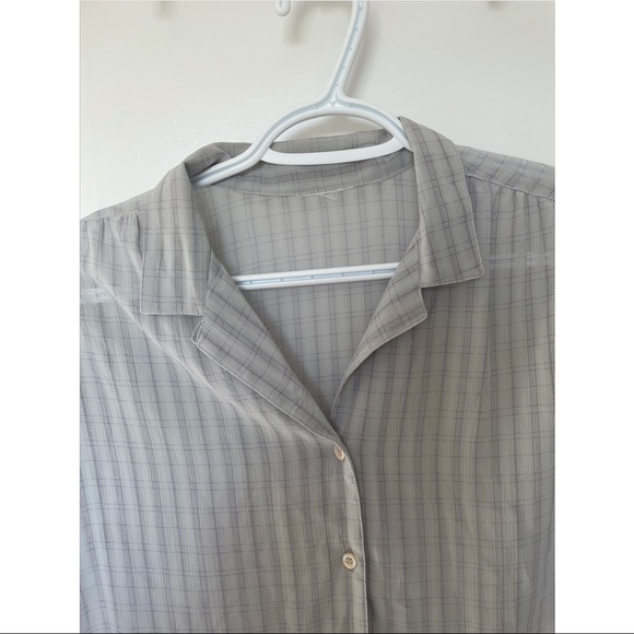 2/20 ✨ VINTAGE chiffon blouse size S/M - Picture 3 of 4